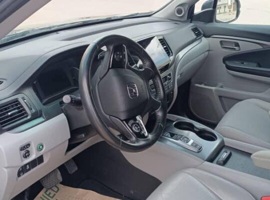 سيارة عائليه هوندا بايلوت موديل 2021