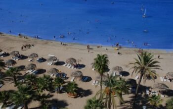 شاليهات الشاطئ الأزرق في اللاذقية