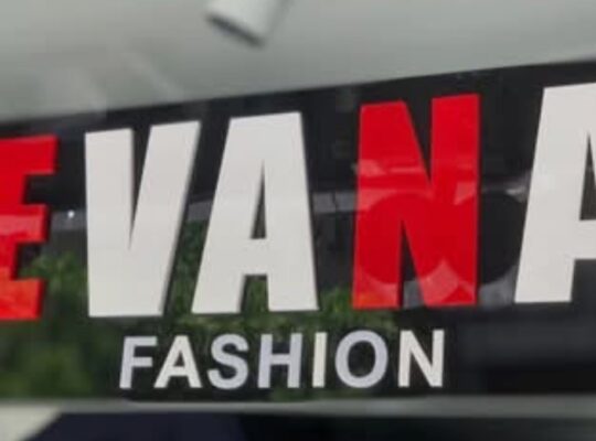 معاطف إيفانا