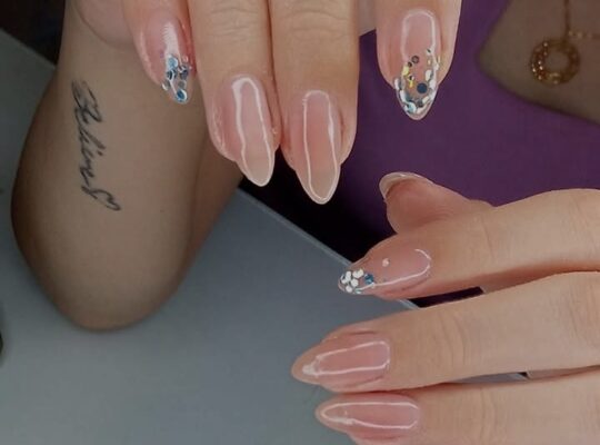 مركز حسين لتجميل السيدات