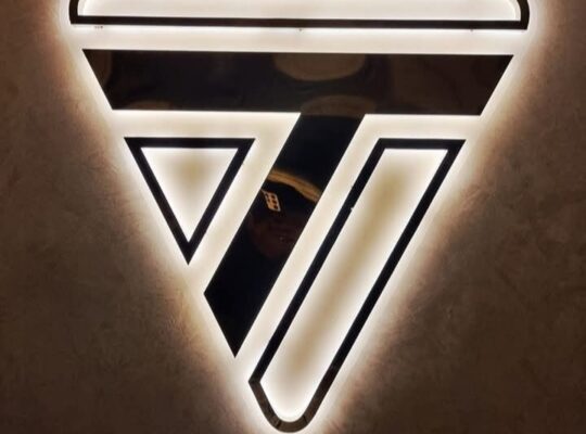 سبورات طارق للألبسة الرياضية