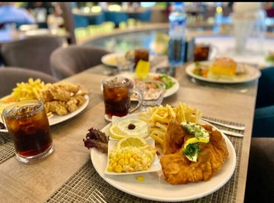 تراسات ومطعم نادي الكهرباء السياحي _ بوابة الشمس