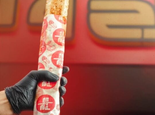 مطعم جاج وتوم