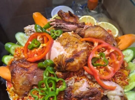 مطعم فروج المختار