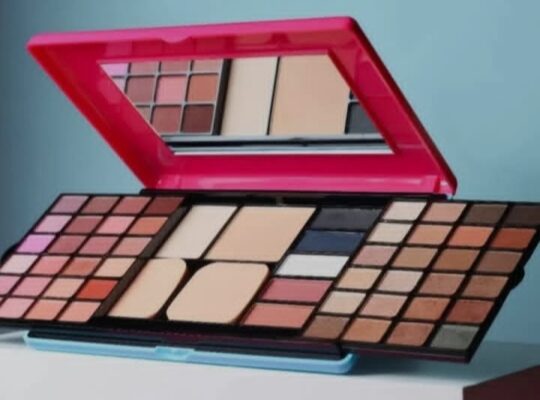 مجموعة المسموم لمستحضرات التجميل