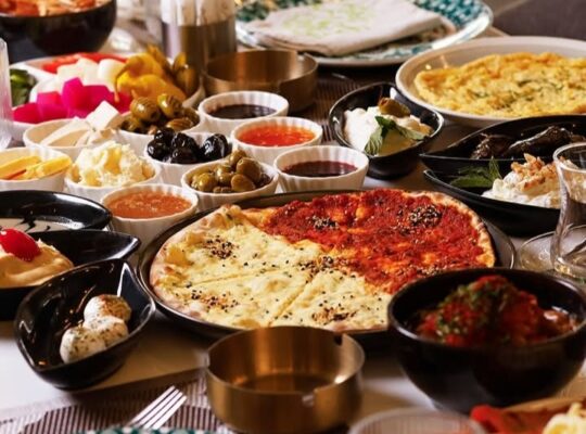 مطعم بيت الشرق