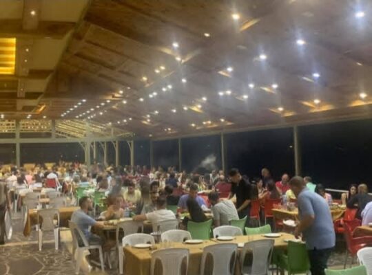 مطعم جار القمر