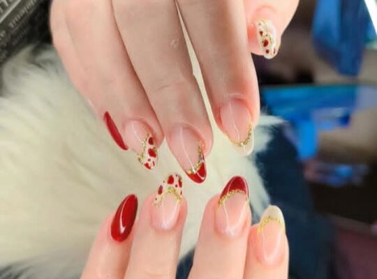 ميرا لتجميل الأظافر