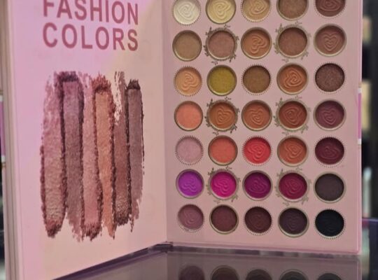 مكياجات Rateel