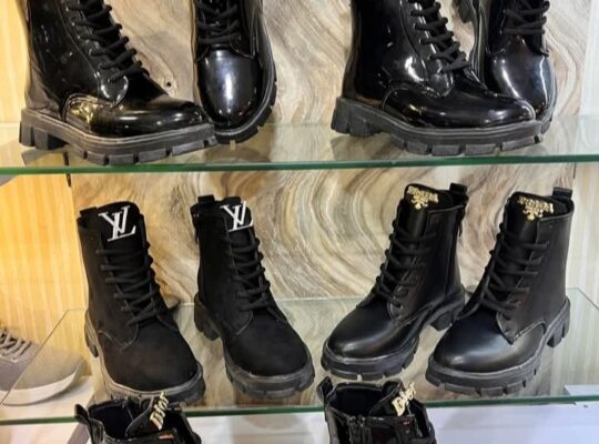 أحذية وألبسة الهلالي