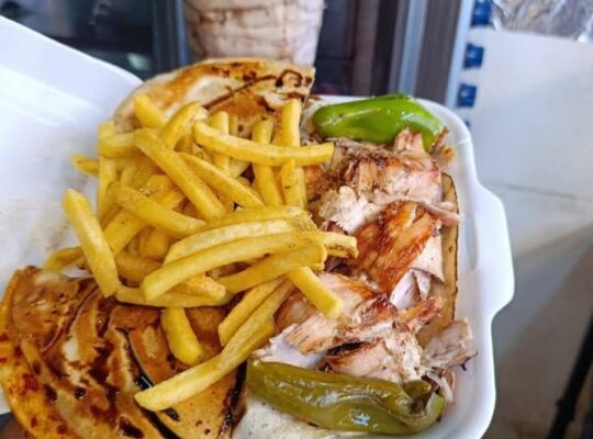 مطعم عمو حسن للوجبات السريعة