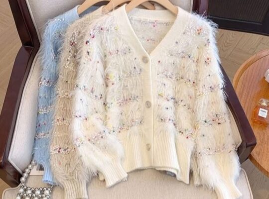 Domino Fashion للألبسة النسائية الجريئة