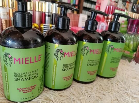 صبايا لمستحضرات التجميل