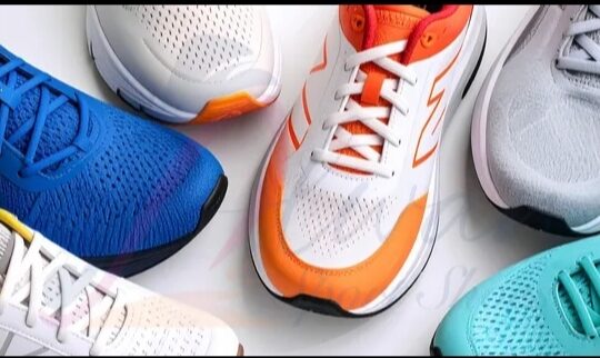معرض ألوان للأحذية الرياضية