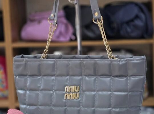 مركز شانيل للتخفيضات _ حقائب نسائية