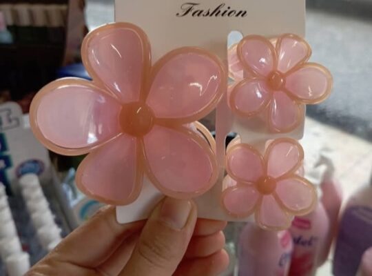 بوتيك لمى للبياضات ديارة ب.ب _ مكياجات