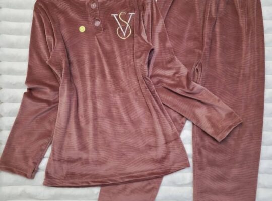 ألبسة عمادو والأنس للألبسة النسائية