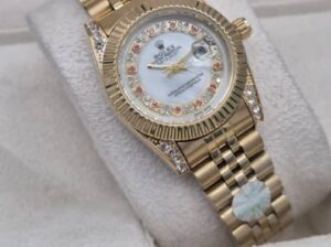 مركز الحسن للعطور والإكسسوارات