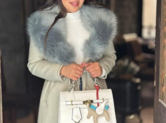 ديموند للإكسسوارات، الماكياج، والألبسة النسائية