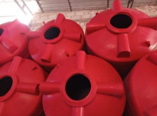 ملك الخزانات لتجارة وتوزيع خزانات المياه