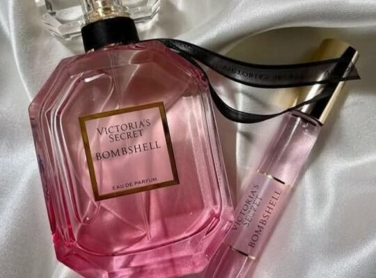 غبار الذهب للعطور ومستحضرات التجميل