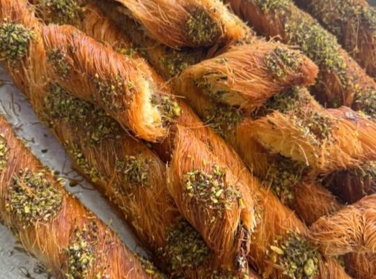 بوظة وحلويات الخاوندي