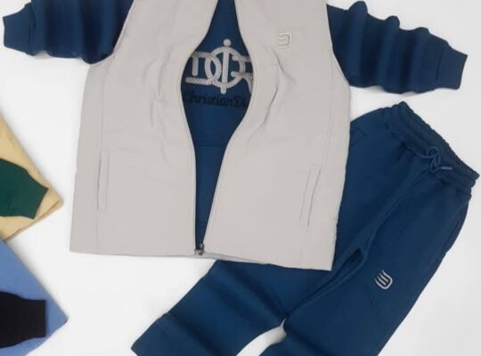 أزياء نزيه لتجارة الألبسة الجاهزة