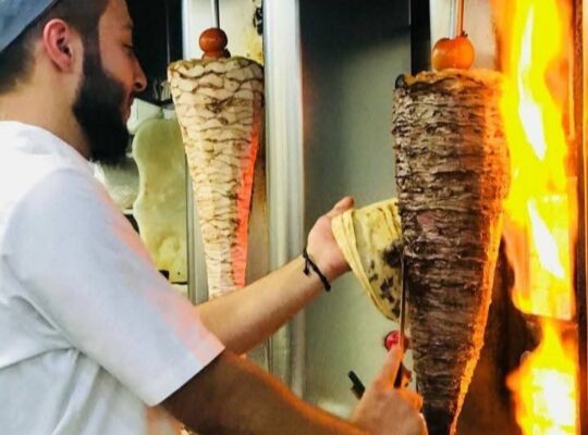 مطعم شاورما التركماني