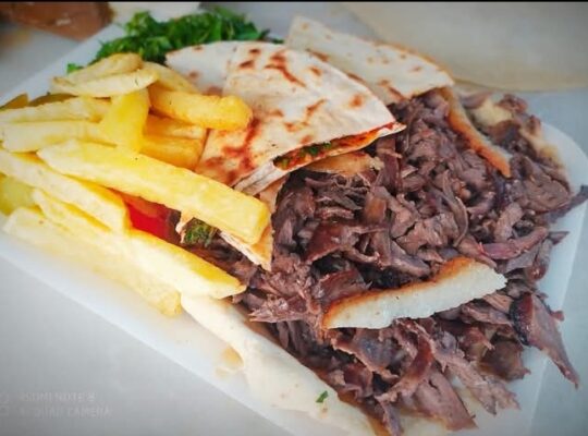 مطعم شاورما التركماني