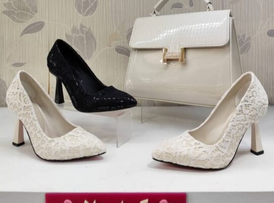 كراميلا للحقائب والأخذية النسائية