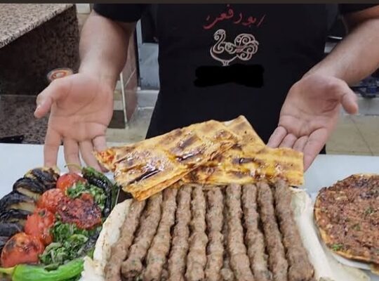 مطعم أبو محمود للديك الرومي