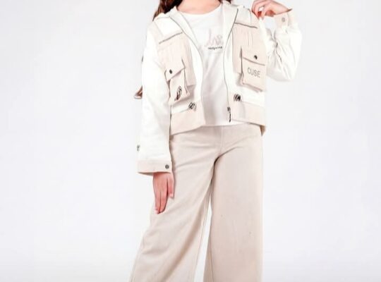 الحصان الأبيض لملابس الأطفال