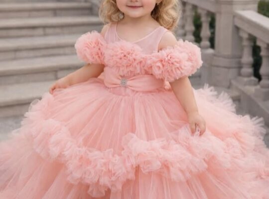 بوتيك Diva Dresses لبيع وتأجير فساتين السهرة