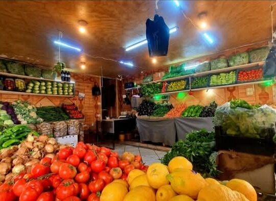 طارق للخضار والفواكه