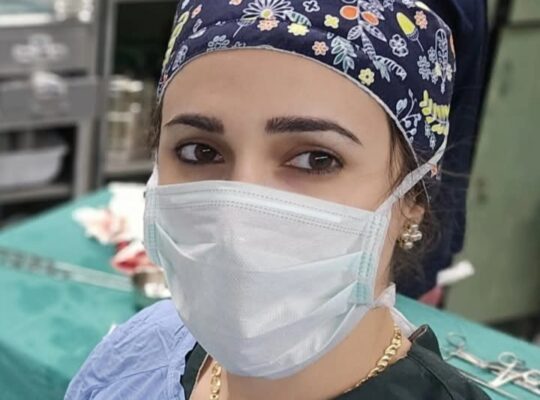 الدكتورة حنان مالك الرضوان لطب الإذن والأنف